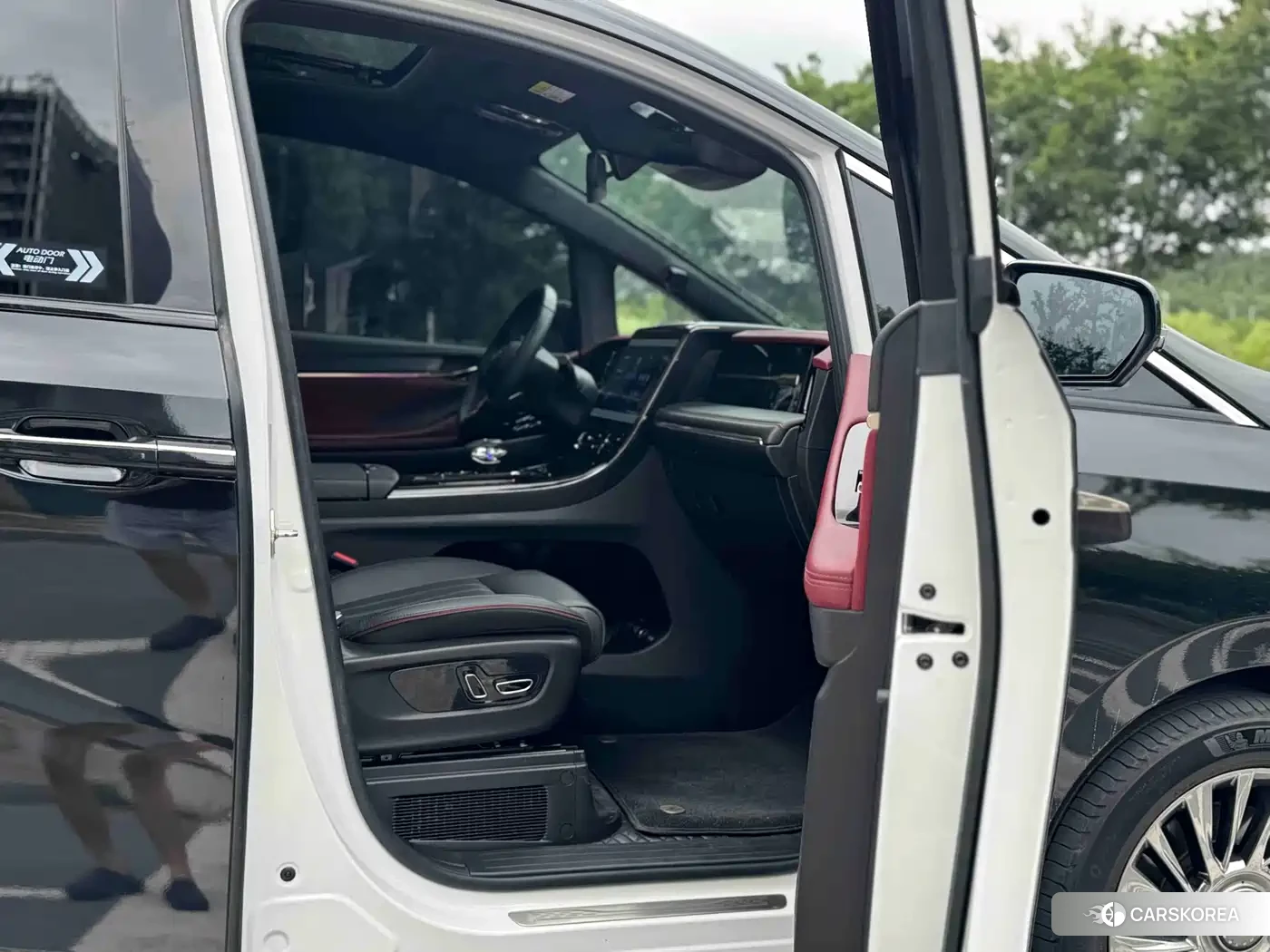 GAC Trumpchi Trumpchi M8 2023 Белый из Китая, фото 2