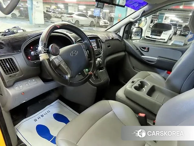 Hyundai The New Grand Starex 2019 Желтый из Кореи, фото 2