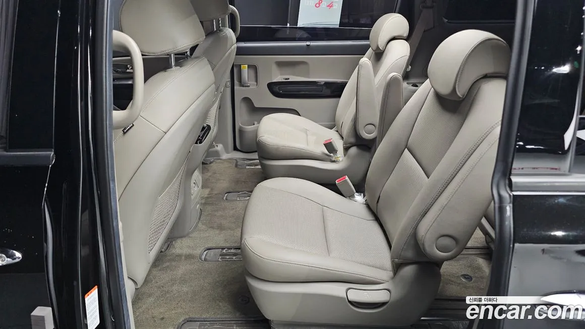 Kia The New Carnival 2019 Черный из Кореи, фото 2