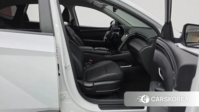 Hyundai Tucson (NX4) 2021 Белый из Кореи, фото 2