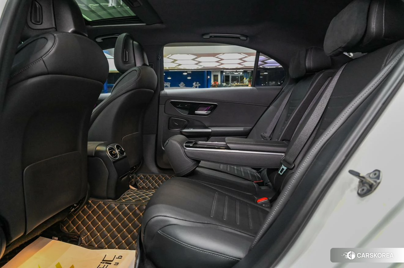 Mercedes-Benz Class C 2022 Белый из Китая, фото 2