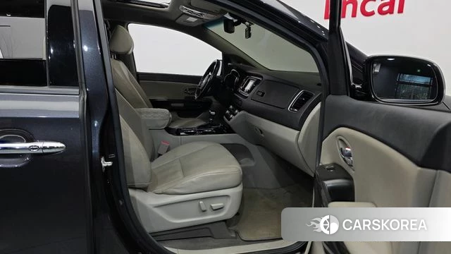 Kia The New Carnival 2018 Серый из Кореи, фото 2