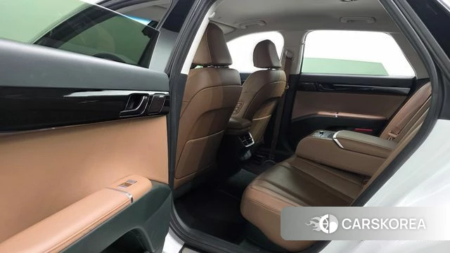 Hyundai Grandeur Hybrid (GN7) 2023 Белый из Кореи, фото 2