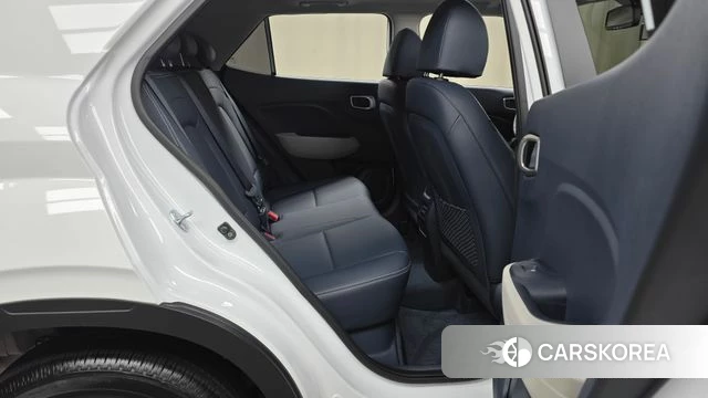 Hyundai Venue 2025 Белый из Кореи, фото 2
