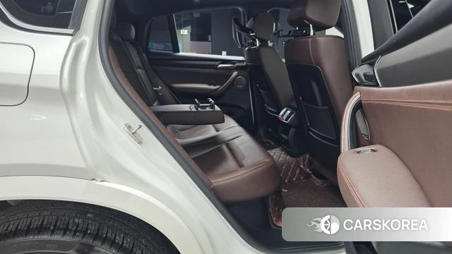 BMW X4 (F26) 2018 Белый из Кореи, фото 2