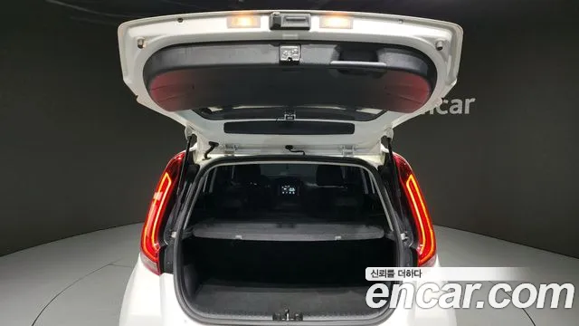 Kia Soul Booster EV 2019 Белый из Кореи, фото 2