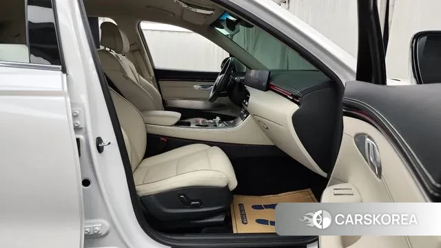 Genesis GV70 2024 Белый из Кореи, фото 2