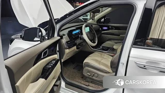 Kia Carnival 4th generation 2023 Белый из Кореи, фото 2