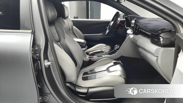 Hyundai Veloster (JS) 2018 Серебряный из Кореи, фото 2