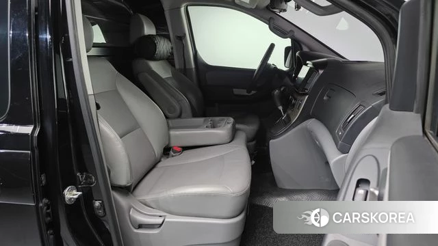 Hyundai The New Grand Starex 2019 Черный из Кореи, фото 2