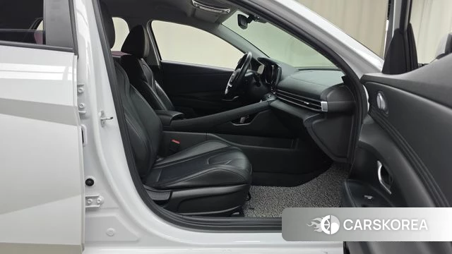 Hyundai Avante Hybrid (CN7) 2021 Белый из Кореи, фото 2