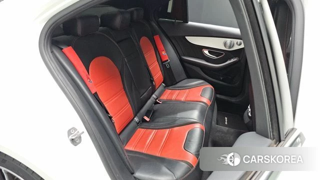 Mercedes-Benz C-Class W205 2018 Белый из Кореи, фото 2