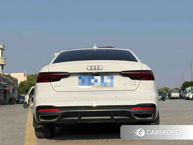 Audi A4L 2022 Белый из Китая, фото 2