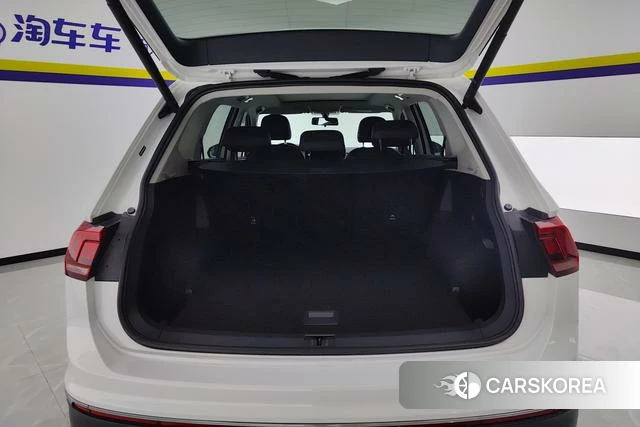 Volkswagen Tiguan L 2022 Белый из Китая, фото 2