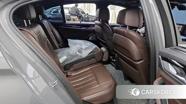 BMW 5 Series (G30) 2021 Серый из Кореи, фото 2