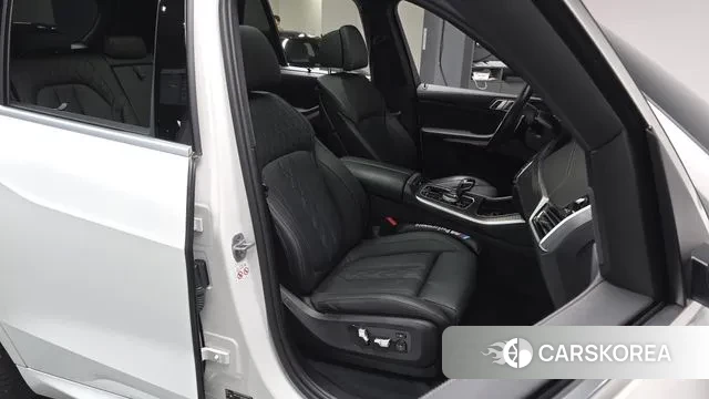 BMW X5 (G05) 2023 Белый из Кореи, фото 2