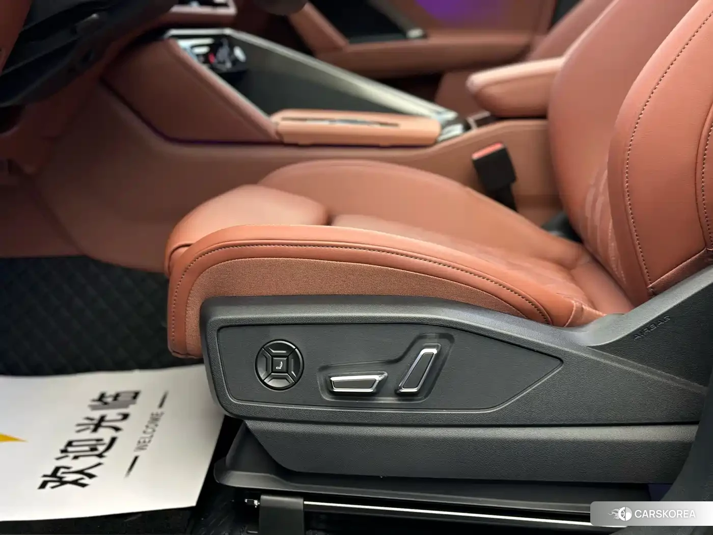 Audi Q5L 2026 Черный из Китая, фото 2