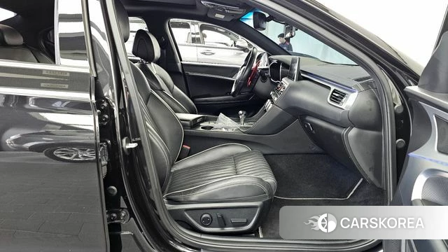 Genesis G70 2018 Черный из Кореи, фото 2