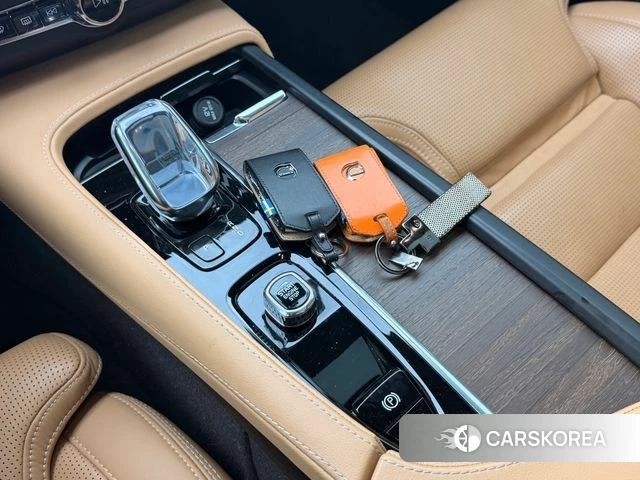 Volvo S90 2021 Белый из Кореи, фото 2