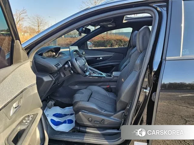 Peugeot 3008 second generation 2021 Черный из Кореи, фото 2