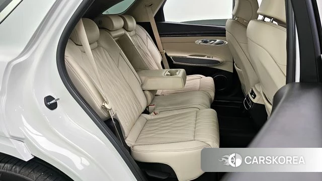 Genesis GV70 2022 Белый из Кореи, фото 2