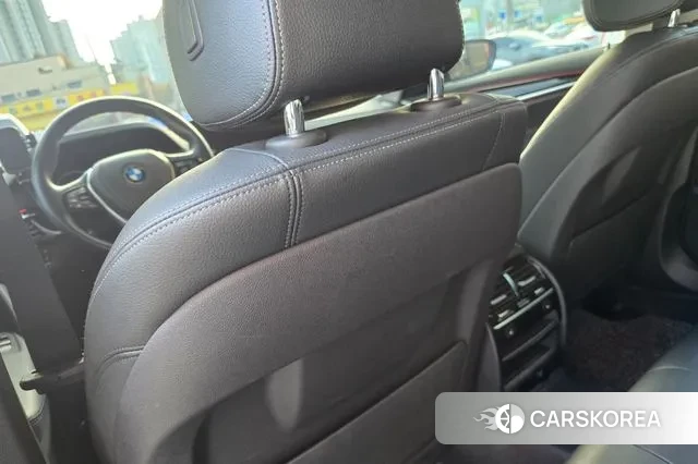 BMW 5 Series (G30) 2018 Серый из Кореи, фото 2