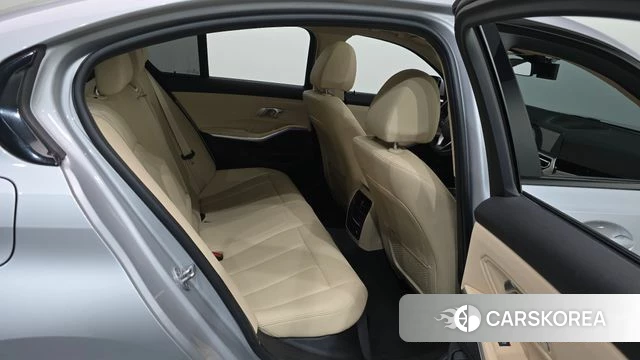 BMW 3 Series (G20) 2020 Серебряный из Кореи, фото 2