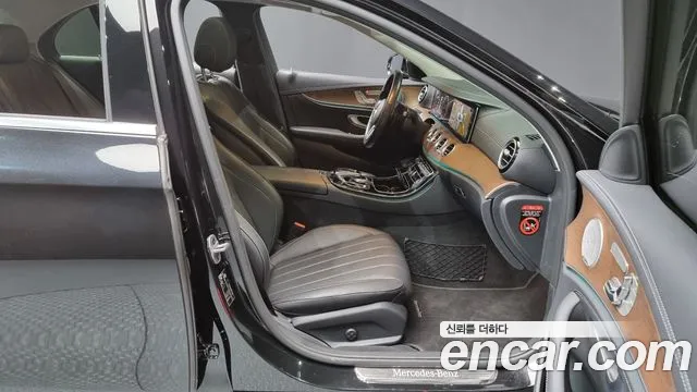 Mercedes-Benz E-Class W213 2019 Черный из Кореи, фото 2