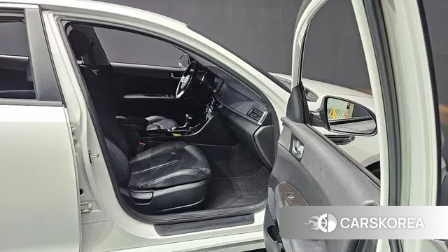 Kia The New K5 2nd generation 2018 Белый из Кореи, фото 2