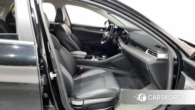 Kia K5 3rd generation 2021 Черный из Кореи, фото 2