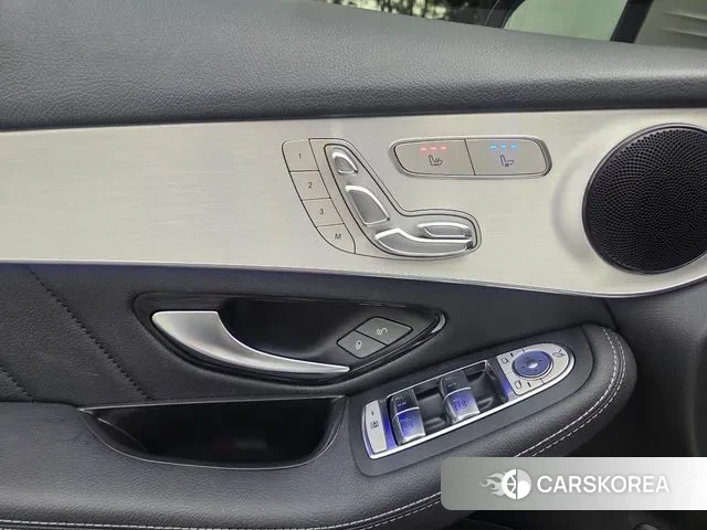 Mercedes-Benz GLC-Class X253 2020 Белый из Кореи, фото 2