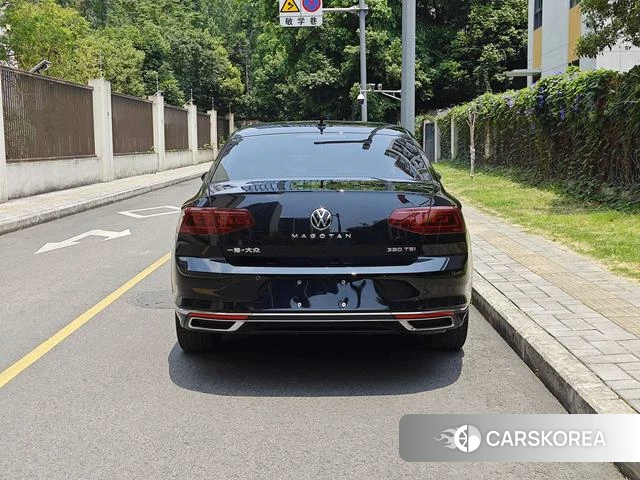 Volkswagen Magotan 2025 Черный из Китая, фото 2