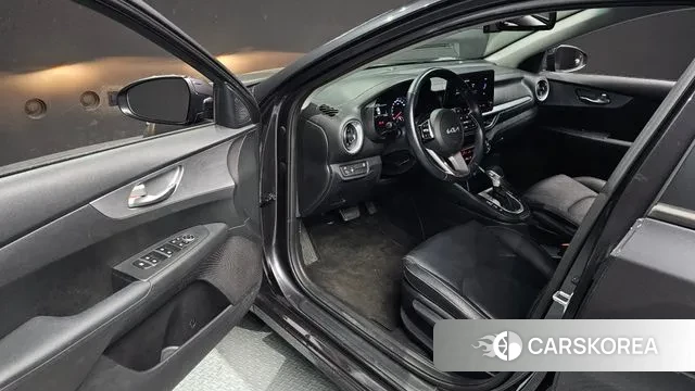 Kia The New K3 2nd generation 2021 Серый из Кореи, фото 2