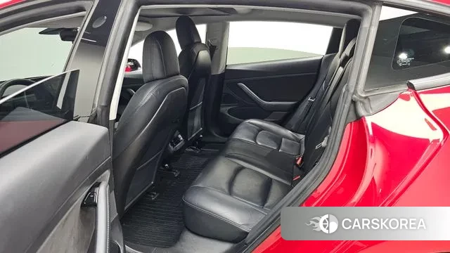 Tesla Model 3 2020 Красный из Кореи, фото 2