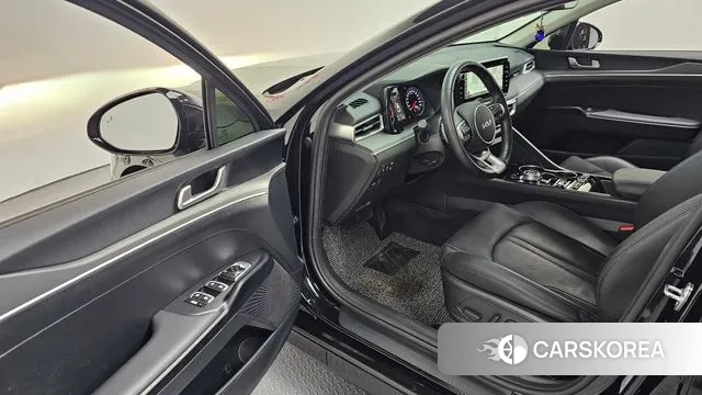 Kia K5 3rd generation 2023 Черный из Кореи, фото 2