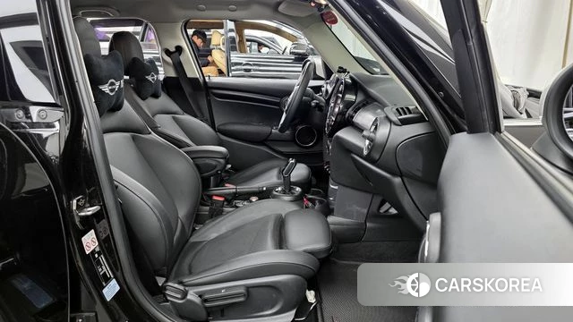 Mini Cooper 2020 Черный из Кореи, фото 2