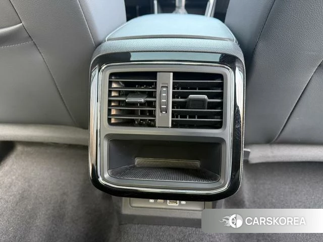 Volkswagen Passat 2022 Черный из Китая, фото 2
