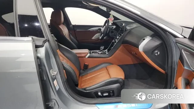 BMW 8 Series (G15) 2022 Серый из Кореи, фото 2