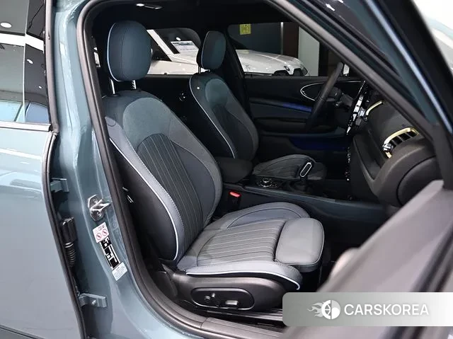 Mini Cooper Clubman 2022 Небесно-голубой из Кореи, фото 2