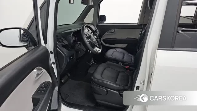 Kia The New Kia Ray 2023 Белый из Кореи, фото 2