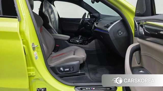 BMW X4M (G02) 2022 Светло-зеленый из Кореи, фото 2