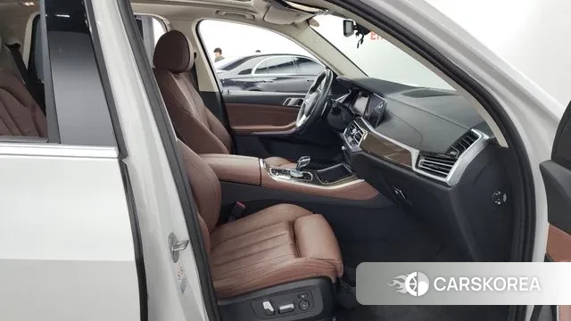 BMW X5 (G05) 2022 Белый из Кореи, фото 2