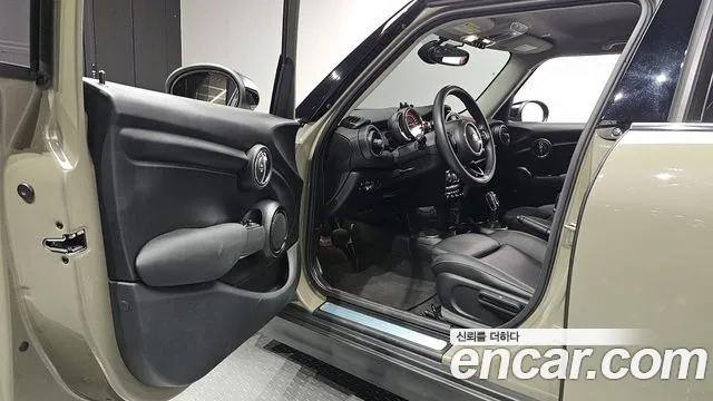 Mini Cooper 2020 Коричневый из Кореи, фото 2