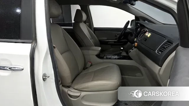 Kia The New Carnival 2018 Белый из Кореи, фото 2