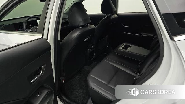 Hyundai Kona (SX2) 2023 Белый из Кореи, фото 2