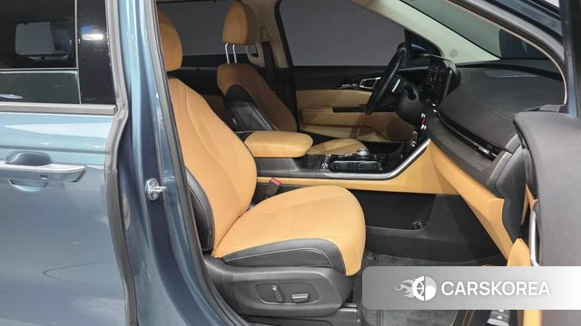 Kia Carnival 4th generation 2022 Небесно-голубой из Кореи, фото 2