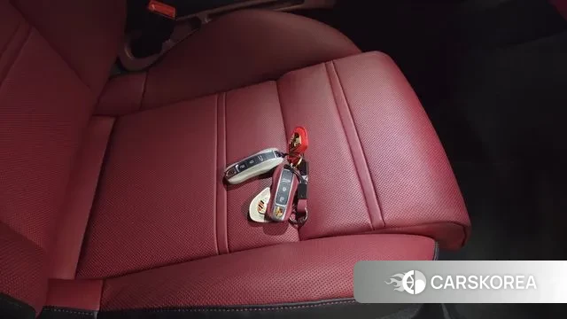 Porsche Cayenne (PO536) 2025 Жемчужный цвет из Кореи, фото 2