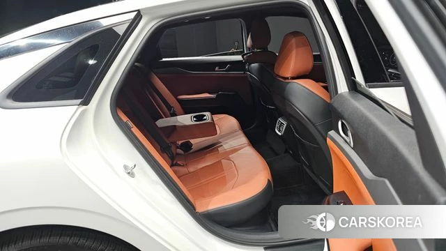 Kia The New K5 Hybrid 3rd generation 2024 Белый из Кореи, фото 2
