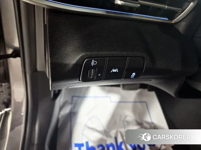 Hyundai Avante (CN7) 2020 Серебристо-серый из Кореи, фото 2