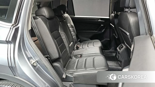 Volkswagen Tiguan Allspace 2020 Серый из Кореи, фото 2